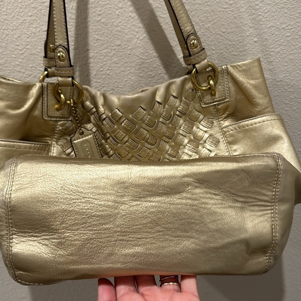 COACH- North South Metallic Woven Leather Gold‎ Leather Shoulder Bag Tote F17099 - Picture 11 of 17